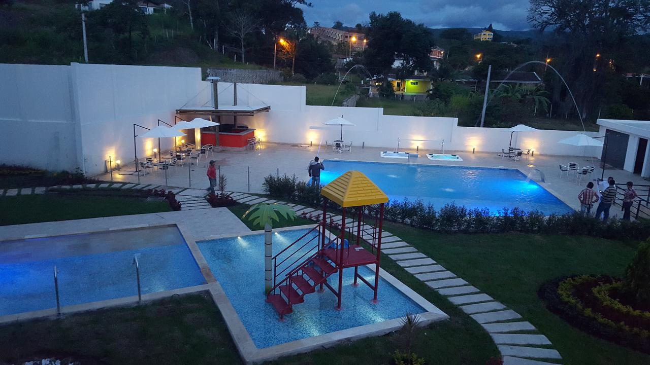 Hotel Palmeras De Luz Moniquirá Dış mekan fotoğraf